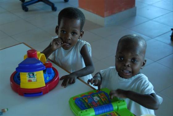 Children also have fun at the Tabarre hospital. Source: Our Little Brothers Foundation