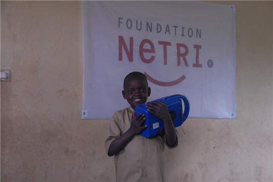 The Netri Foundation collaborates in the donation of 1,000 radios. Source: Freeplay Foundation (now Lifeline Energy)