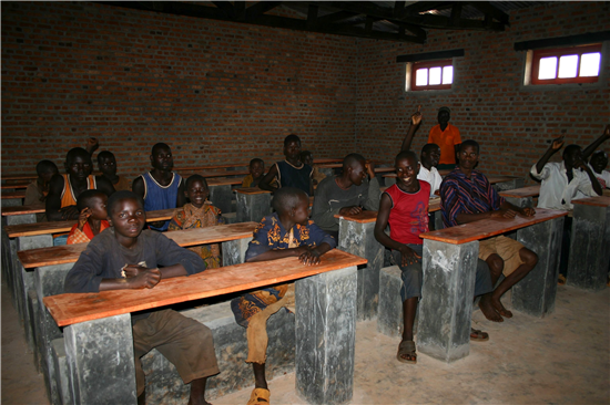 One of the new classrooms full of students. Source: G3T Foundation