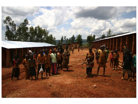 Inhabitants of Nyamugari Hill in the high school complex. Source: G3T Foundation