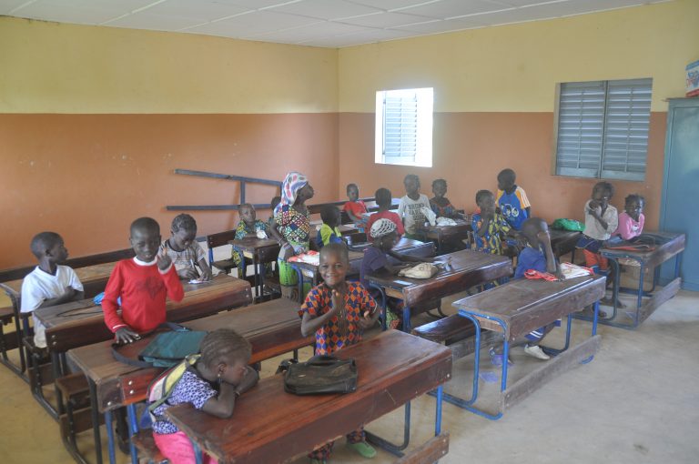 Una clase del colegio de Kanso. Fuente: Ecos de Mali