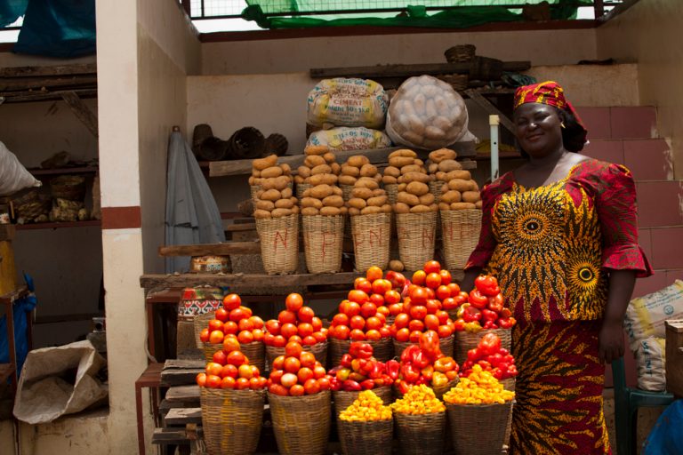 Entrepreneur working in the market. Source: Tayray