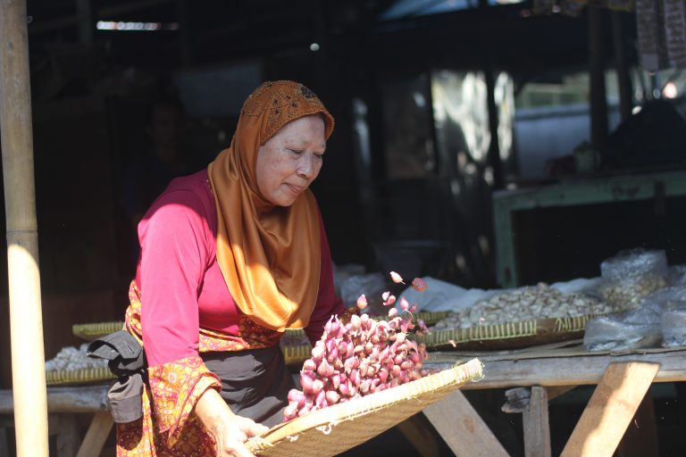 Woman working at a market in Yogyakarta. Source: Wahib Burhani