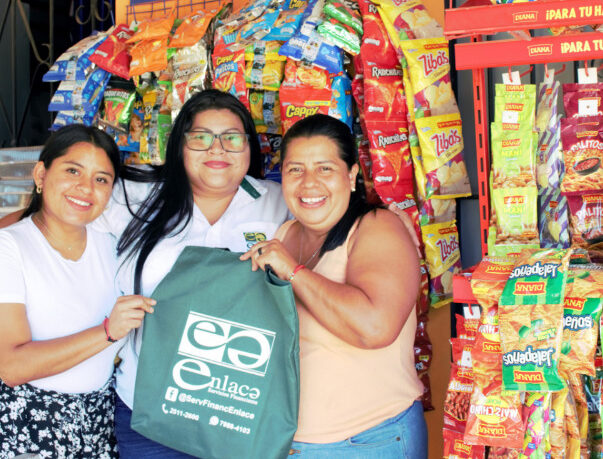 Ursulina, client of Santa Tecla agency. Source: Enlace