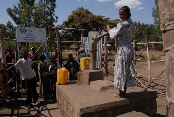 Los seis pozos permitirán el acceso al agua potable a más de 1.200 personas. Fuente: A Glimmer of Hope