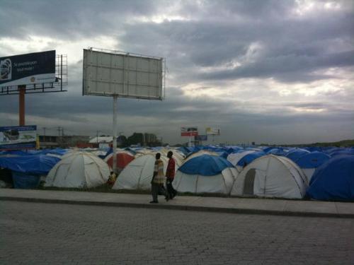 Vista de un campamento para personas sin hogar. Fuente: Fundación Nuestros Pequeños Hermanos