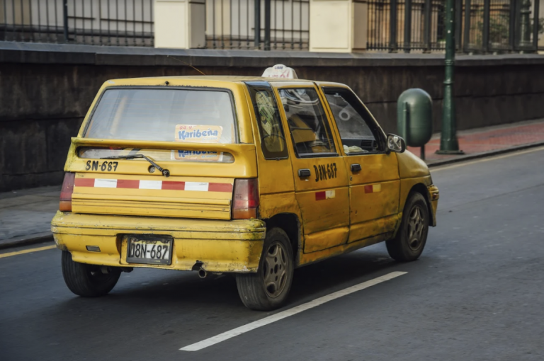 Taxis en Lima. Fuente: Tami Freed