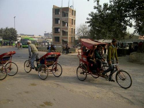 El edificio se construyó cerca de la estación de tren de Nueva Delhi. Fuente: Antyodaya Niketan