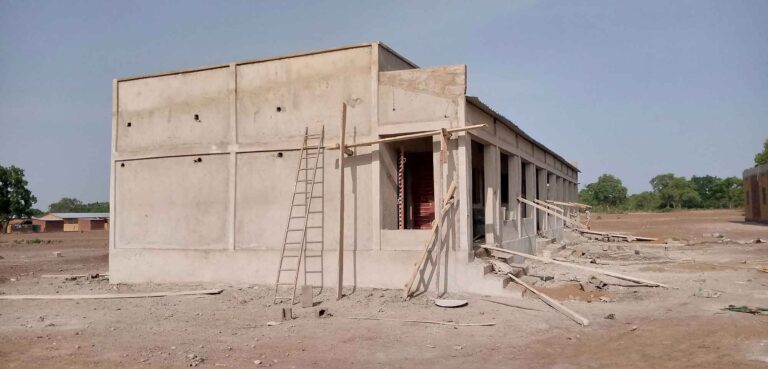 Construccion de la ampliación de la escuela Kanso Fuente: Ecos de Mali