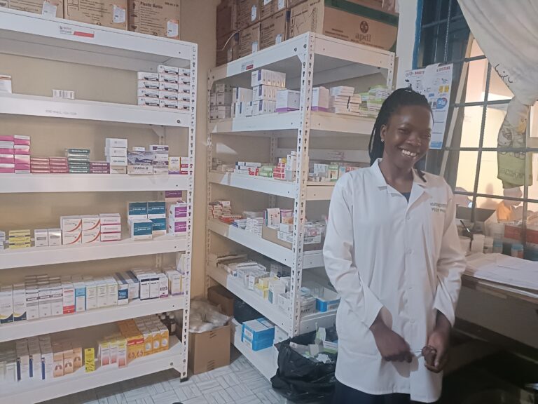 Farmacia de Nurture Africa. Fuente: Nurture Africa