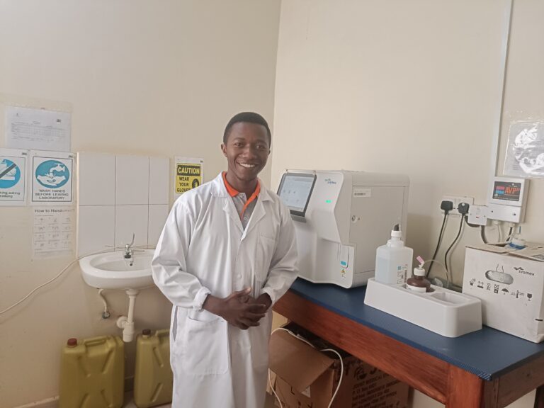 Laboratorio en el hospital de Nurture Africa. Fuente: Nurture Africa