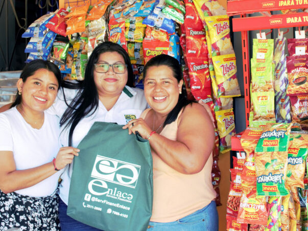 Ursulina, clienta de agencia Santa Tecla. Fuente: Enlace